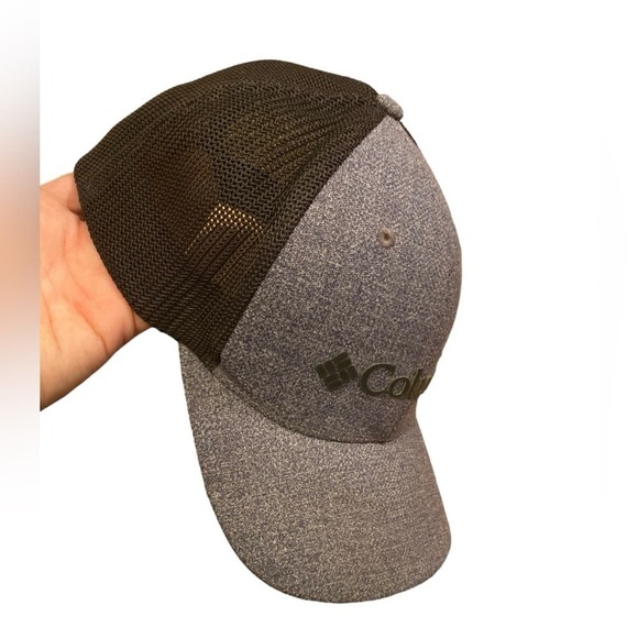 Columbia classic hat, OSFM, gray and black trucker style, preowned. - Picture 5 of 8